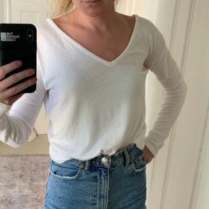 White rag and bone long sleeve v neck